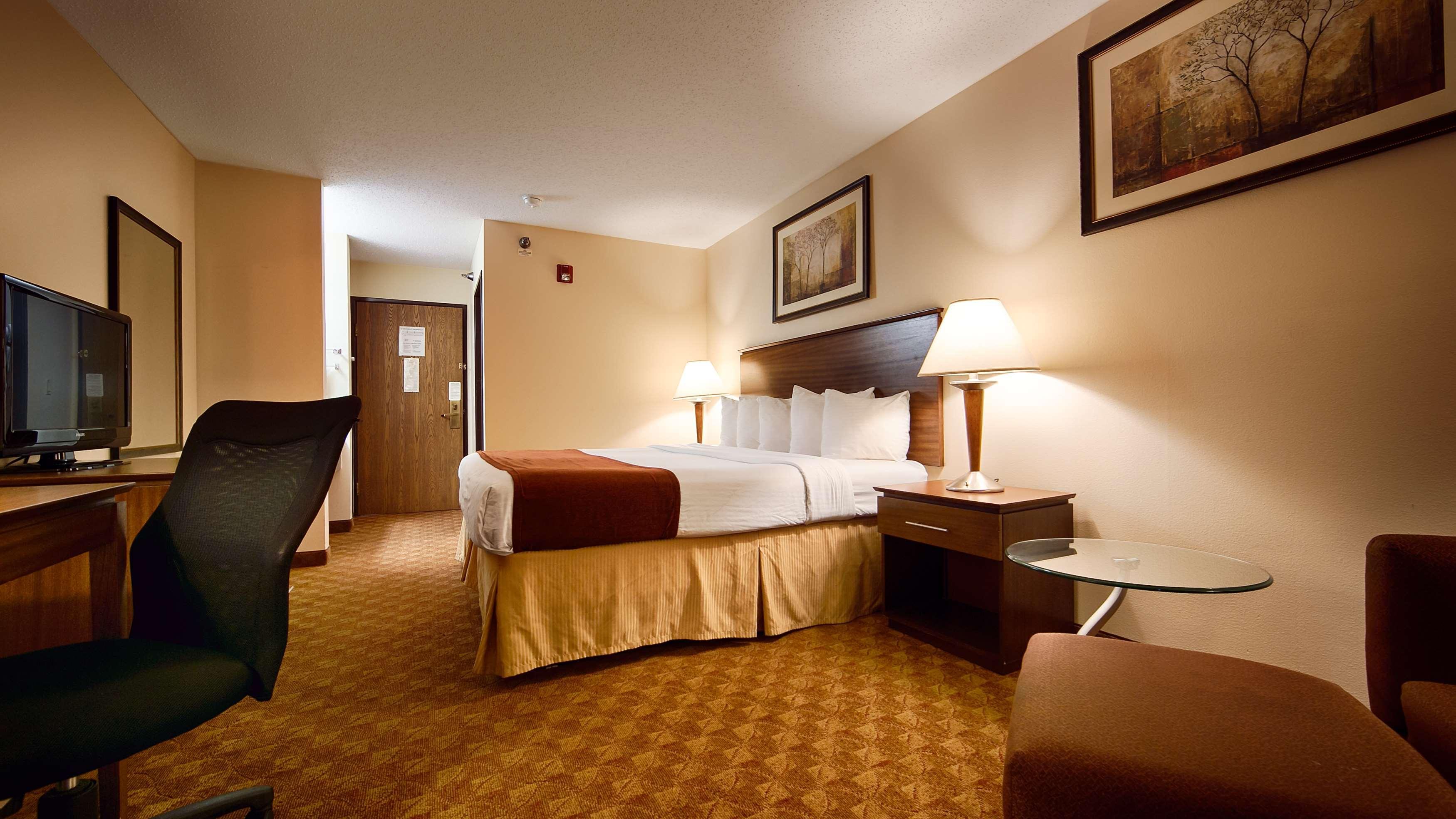 Hebron Best Western Lakewood Inn מראה חיצוני תמונה