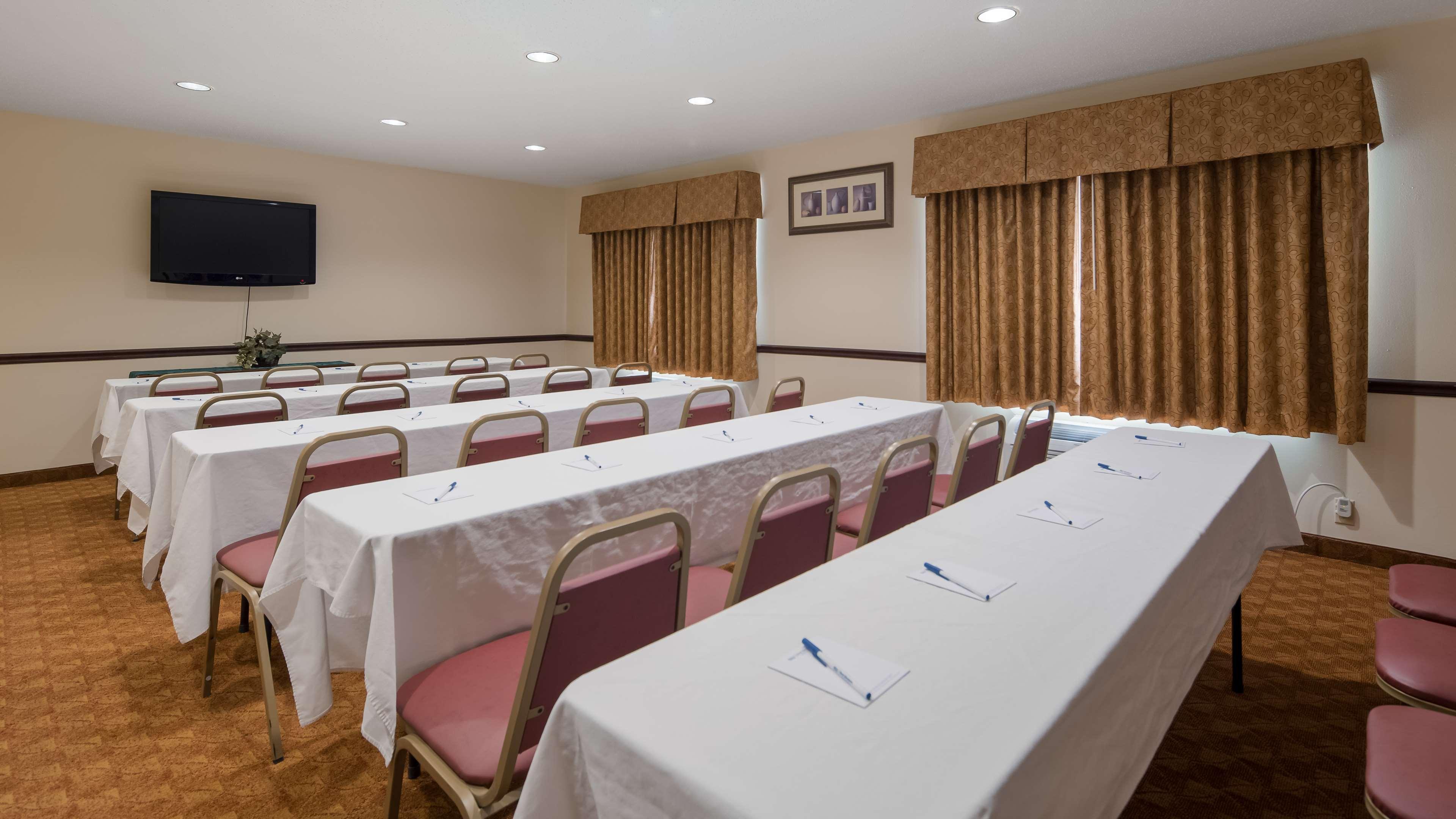 Hebron Best Western Lakewood Inn מראה חיצוני תמונה