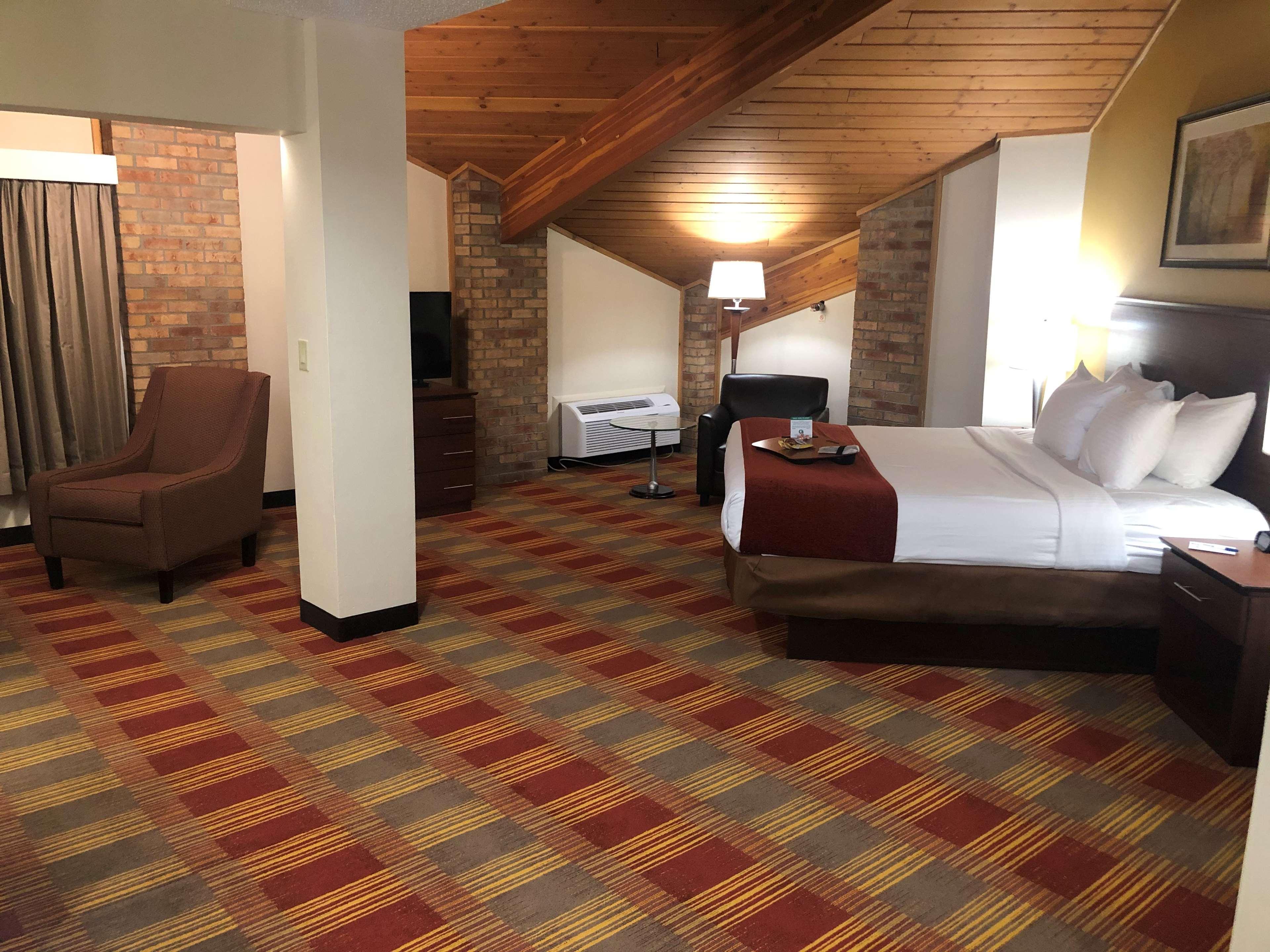 Hebron Best Western Lakewood Inn מראה חיצוני תמונה