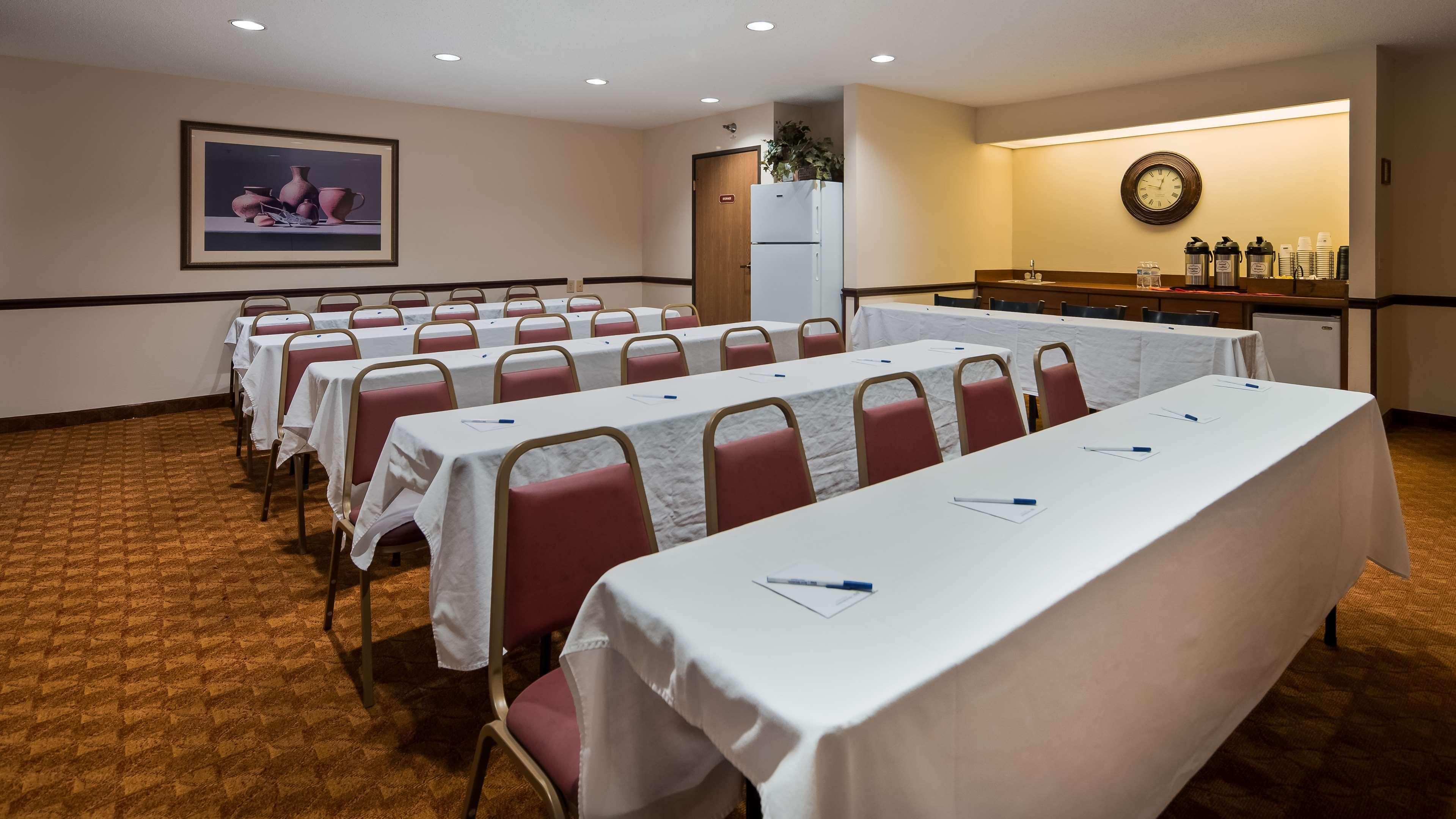 Hebron Best Western Lakewood Inn מראה חיצוני תמונה