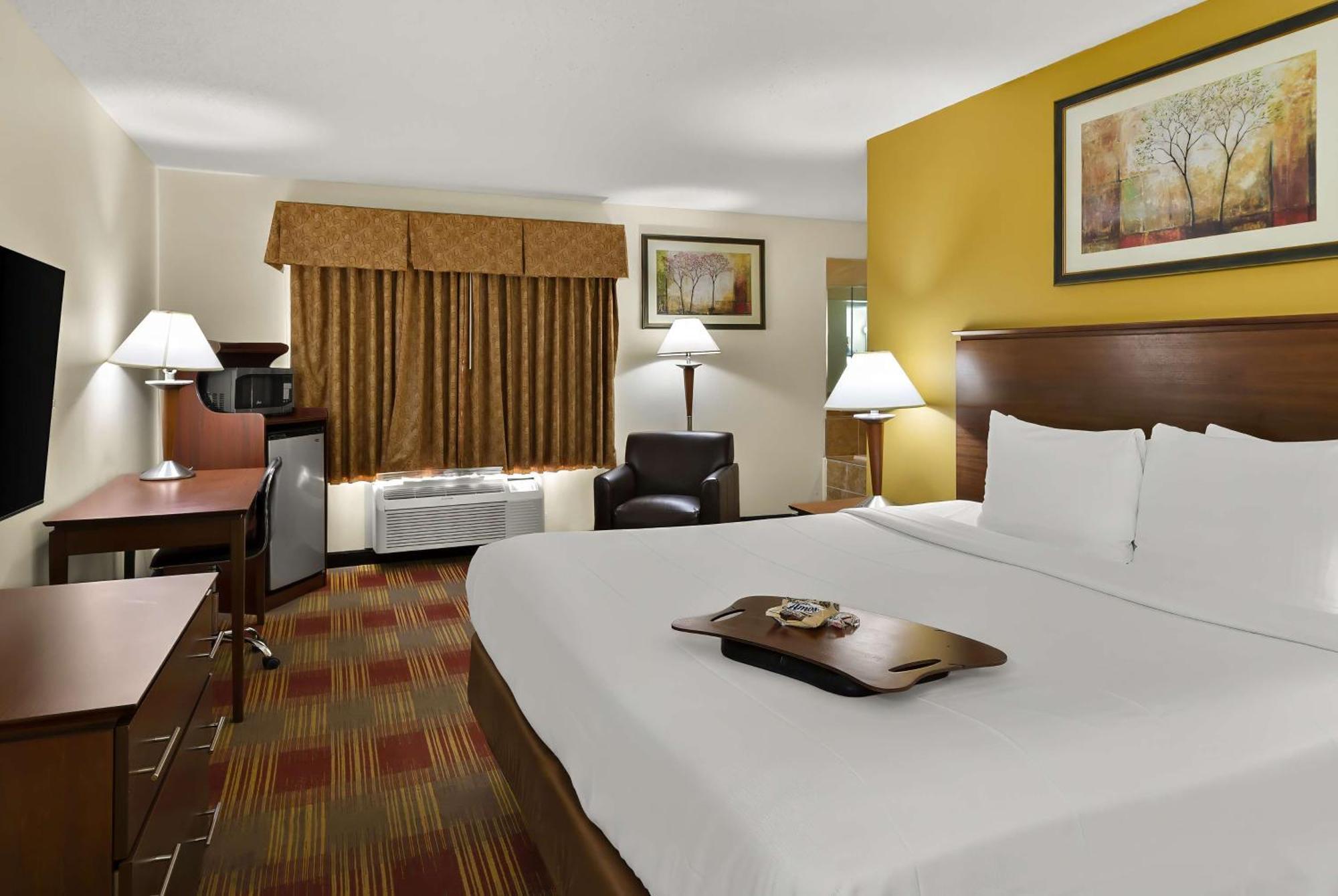 Hebron Best Western Lakewood Inn מראה חיצוני תמונה