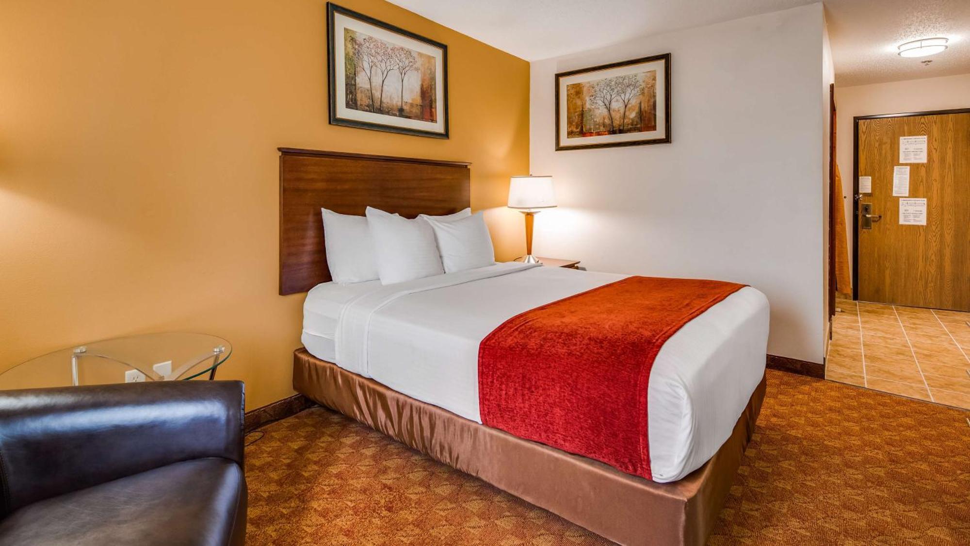 Hebron Best Western Lakewood Inn מראה חיצוני תמונה